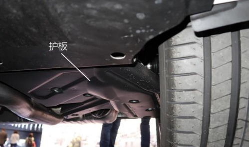 70萬豪車底盤構(gòu)造揭秘 拆解寶馬X5與奔馳GLE，車底防護(hù)板下的豪華奧秘